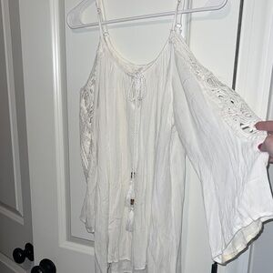 Francesca's Collections White Cold-Shoulder Crochet Sleeve Blouse Shirt Medium